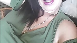 Green dress goin out